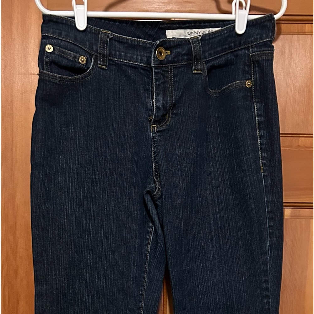 DKNY BOOTCUT JEANS…